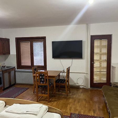 Apartments And Rooms Vicko Brzeće Εξωτερικό φωτογραφία