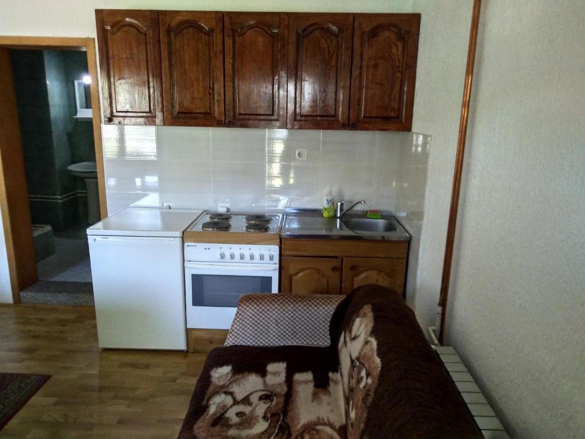 Apartments And Rooms Vicko Brzeće Εξωτερικό φωτογραφία