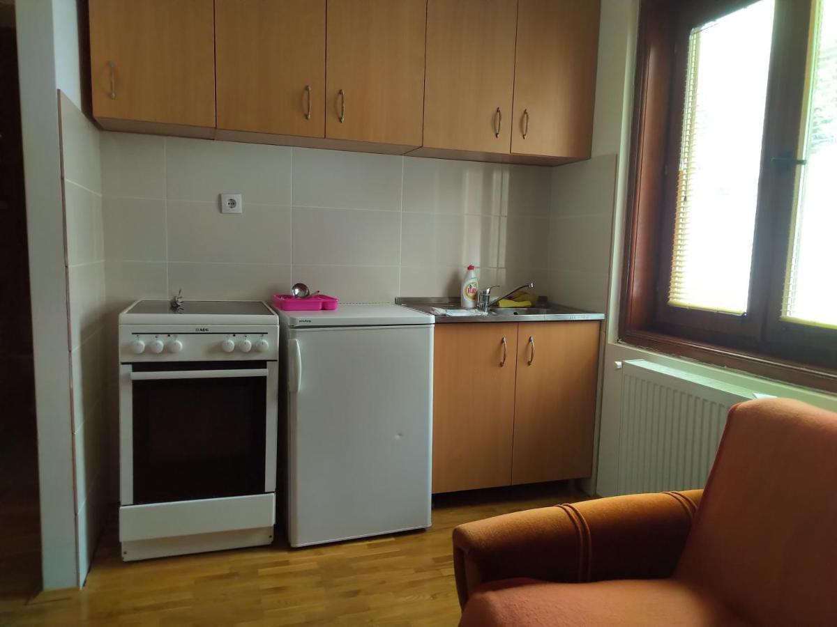 Apartments And Rooms Vicko Brzeće Εξωτερικό φωτογραφία