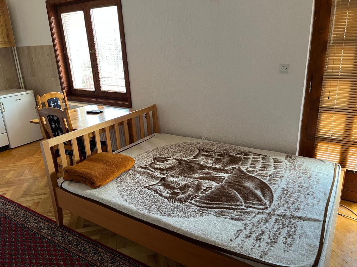 Apartments And Rooms Vicko Brzeće Εξωτερικό φωτογραφία