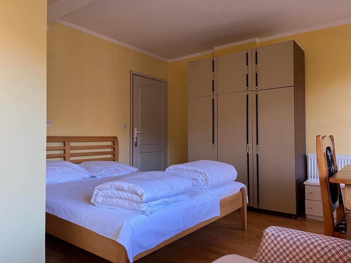 Apartments And Rooms Vicko Brzeće Εξωτερικό φωτογραφία
