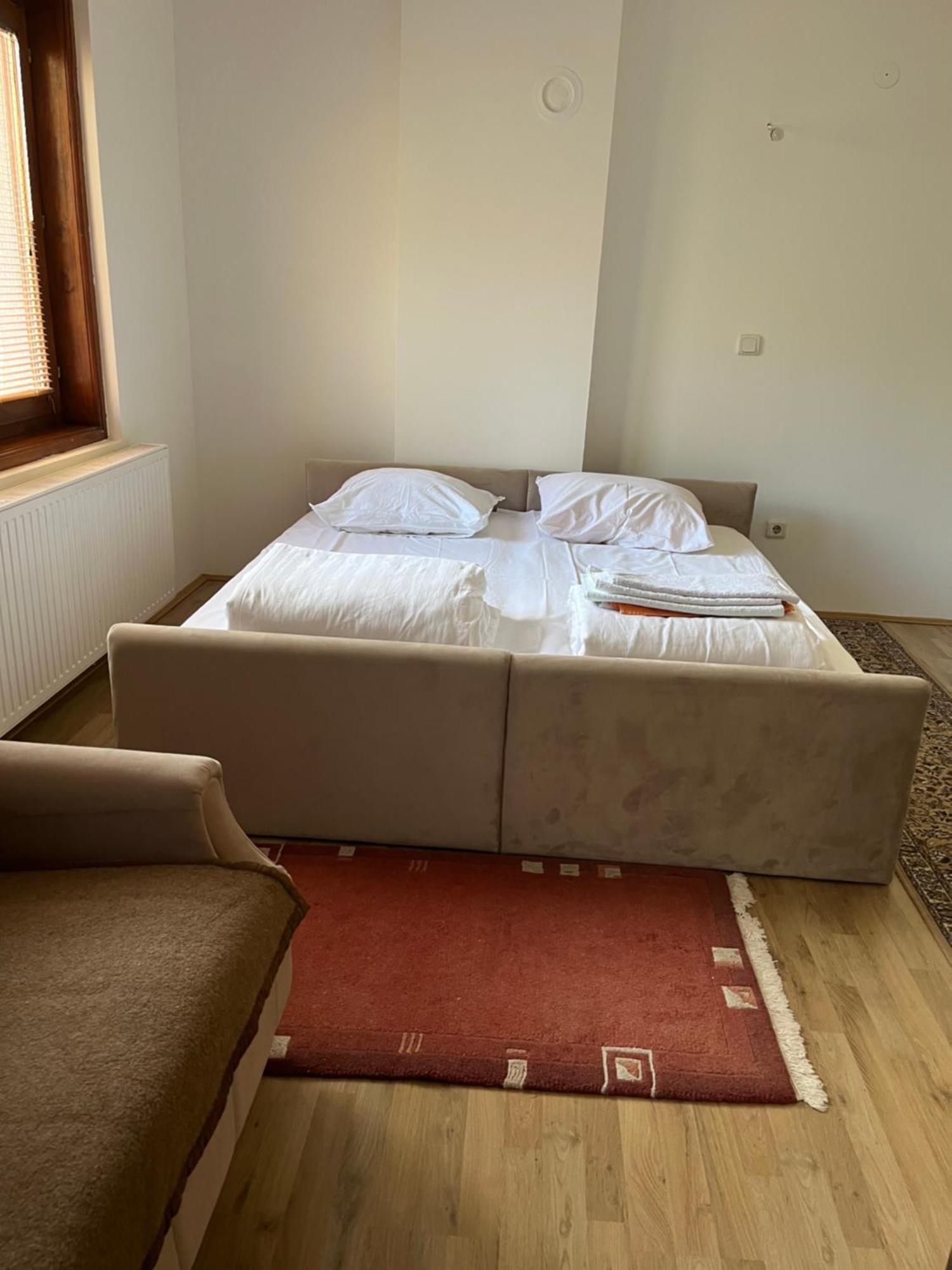 Apartments And Rooms Vicko Brzeće Εξωτερικό φωτογραφία