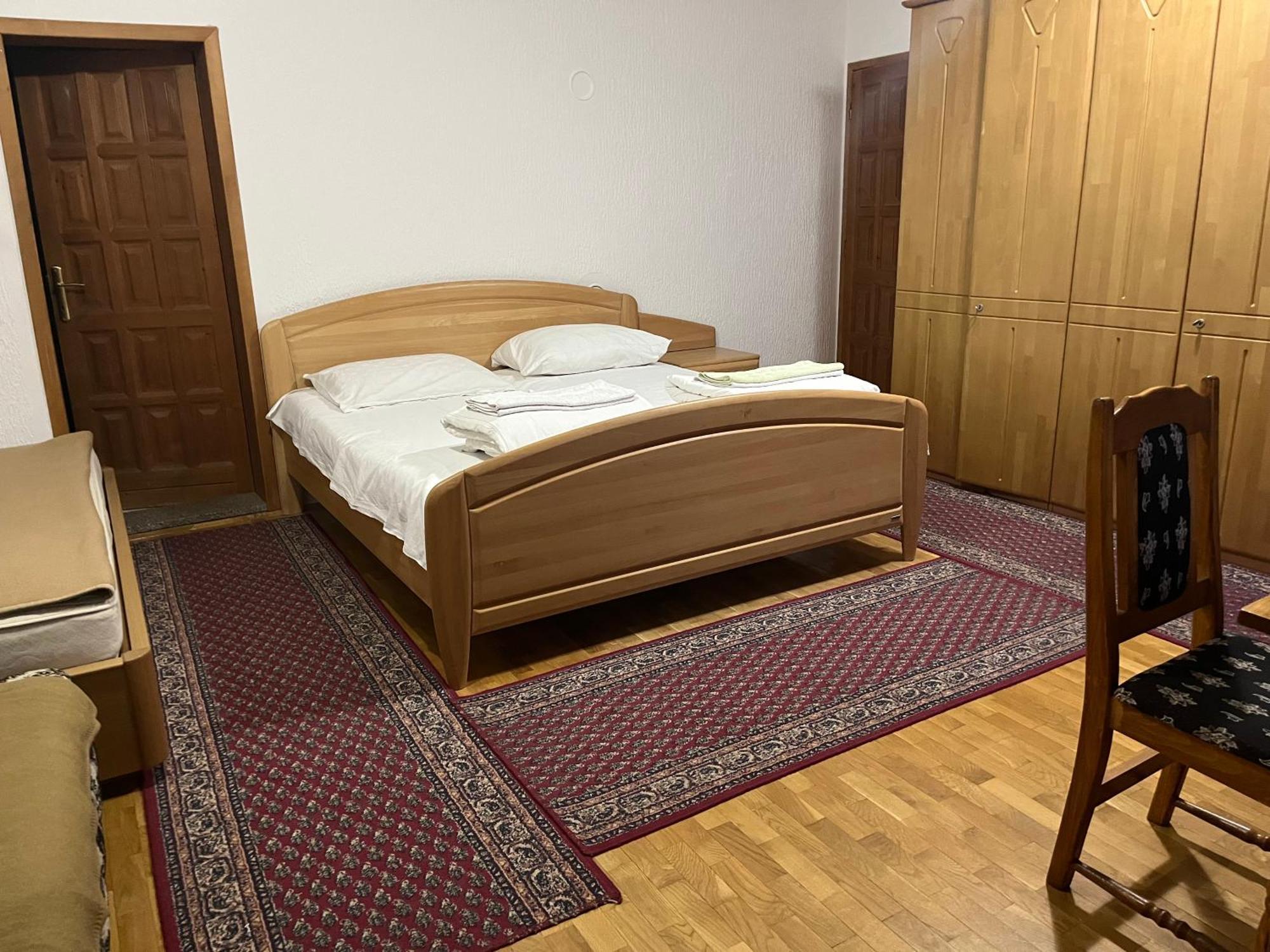 Apartments And Rooms Vicko Brzeće Εξωτερικό φωτογραφία